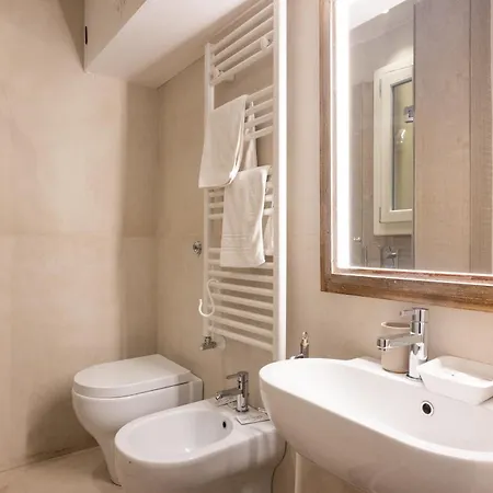 Smooth Mansion In Ponte Vecchio Apartamento Florença