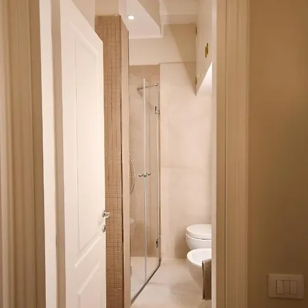 Smooth Mansion In Ponte Vecchio * فلورنس