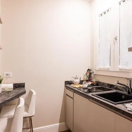 Smooth Mansion In Ponte Vecchio Διαμέρισμα