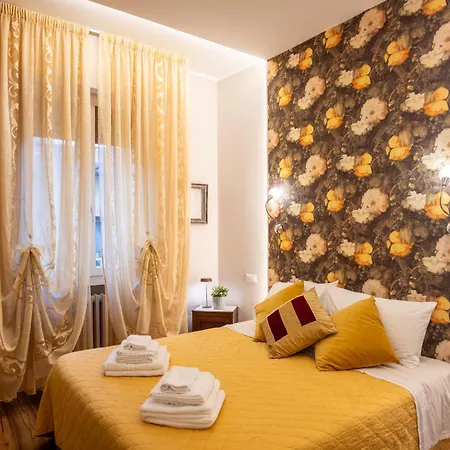Smooth Mansion In Ponte Vecchio * Florencie